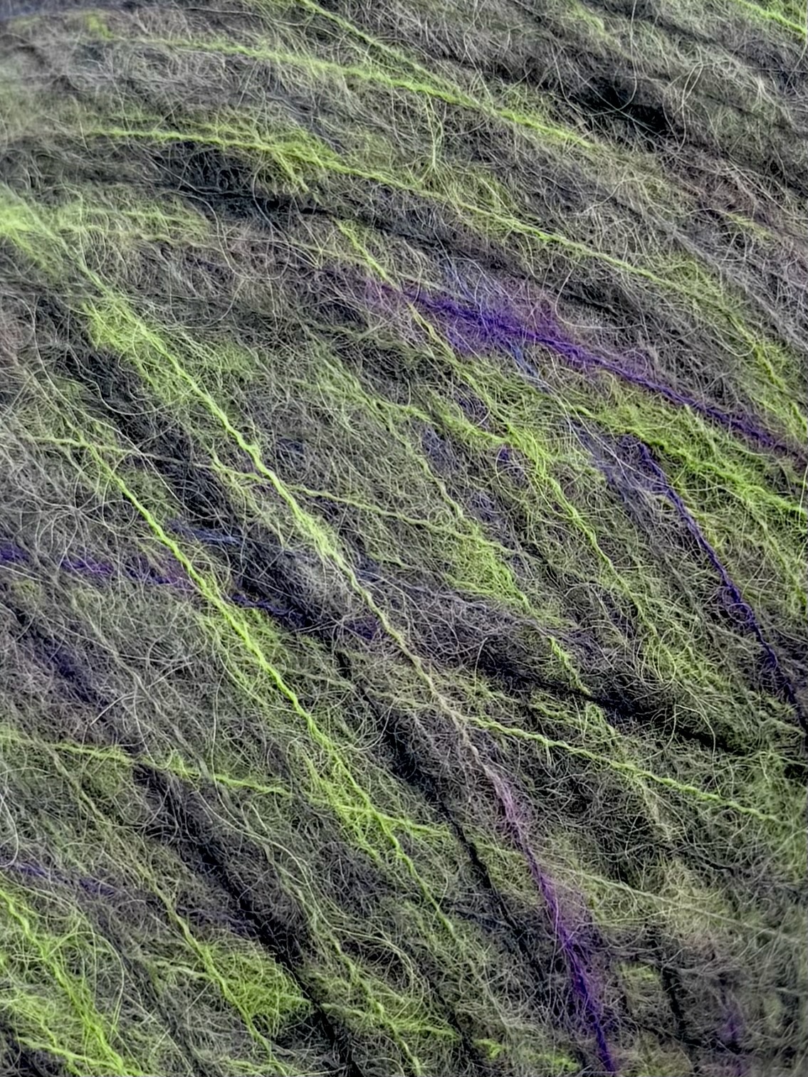 Zimpfer Wolle Selezione Art. Soriano Nm 1/15 – Fil en alpaga baby col. Vert, violet et gris foncé 04